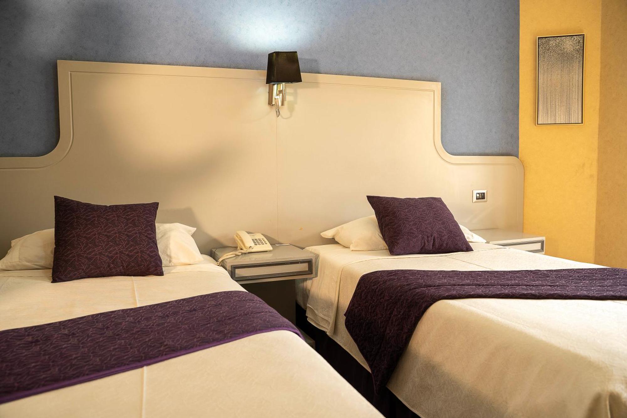 סנטיאגו Infinity Park Hotel מראה חיצוני תמונה